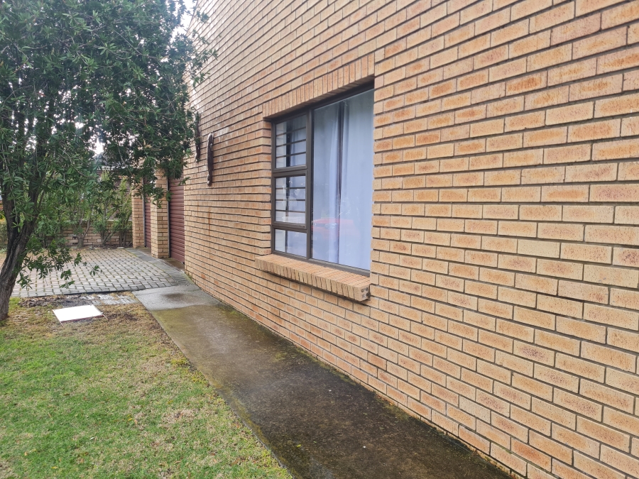 3 Bedroom Property for Sale in Noorsekloof Eastern Cape